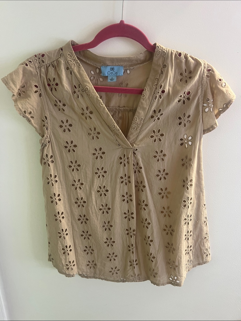 CeCe Beige Eyelet V-Neck Short Sleeve Blouse